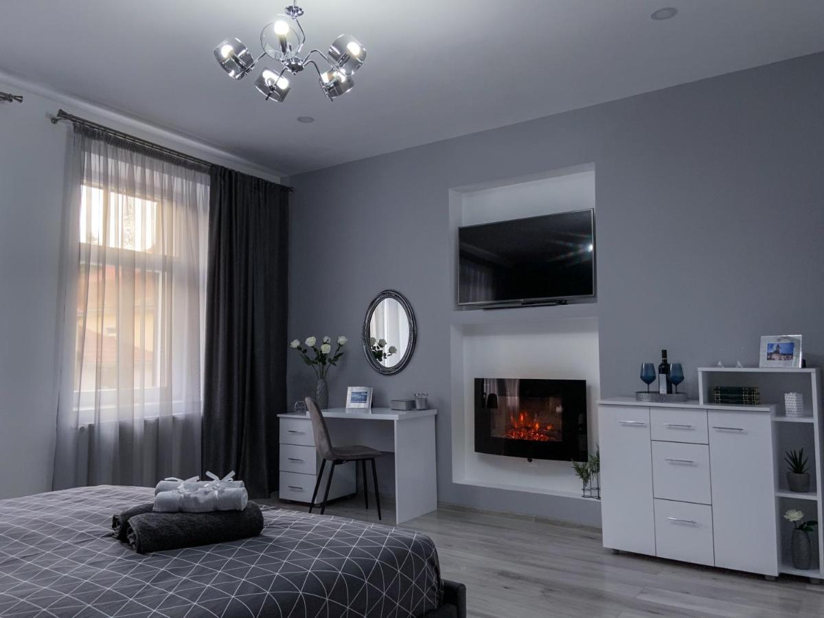 Studio 5 Braşov Extérieur photo
